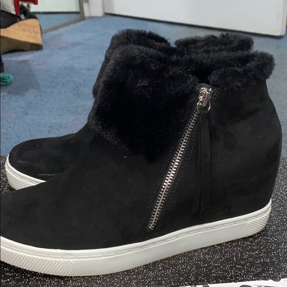 Fur Booties - Picture 3 of 5
